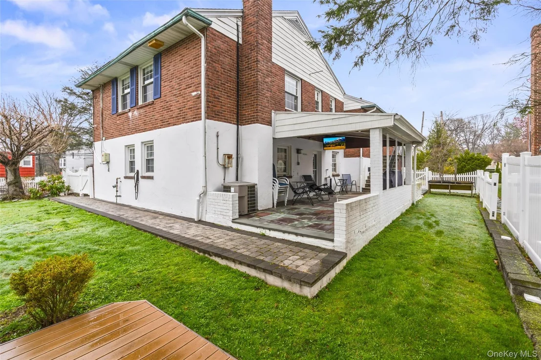 Photo of 148 Lefferts Road