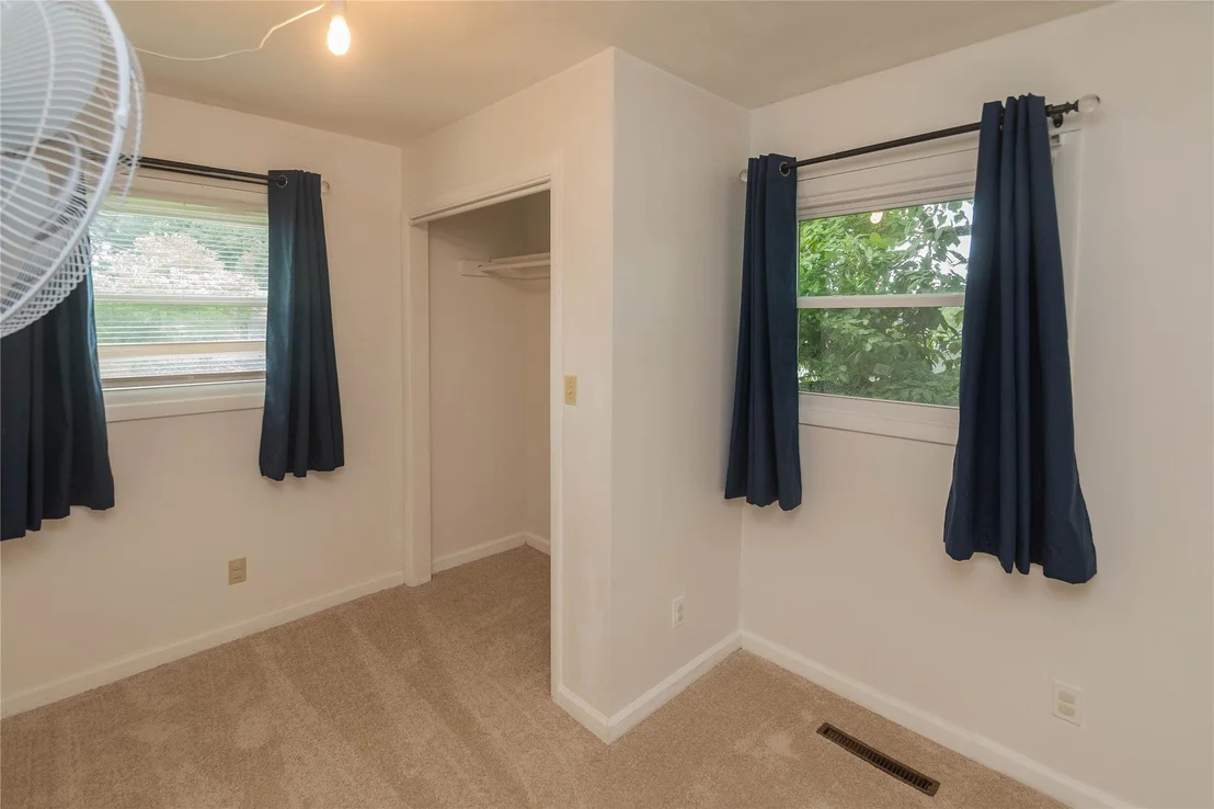 Photo of 31 Peter Cooper Drive