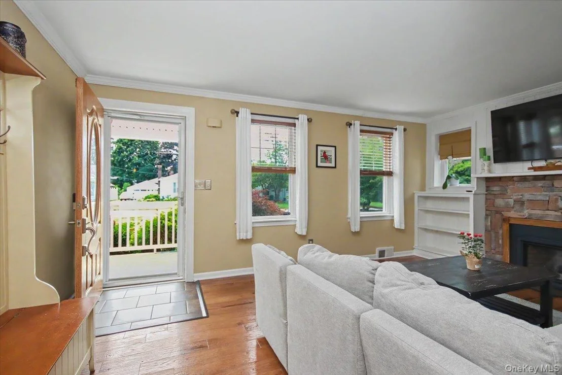 Photo of 9 Mansion Drive