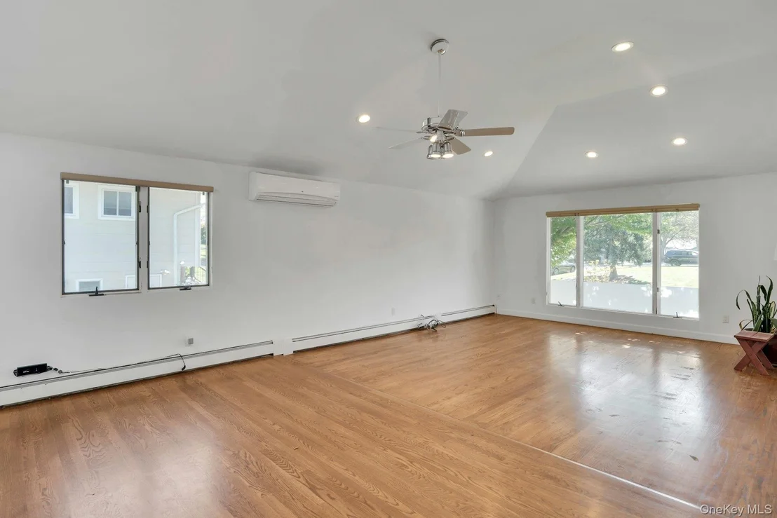 Photo of 33 Pittoni Drive