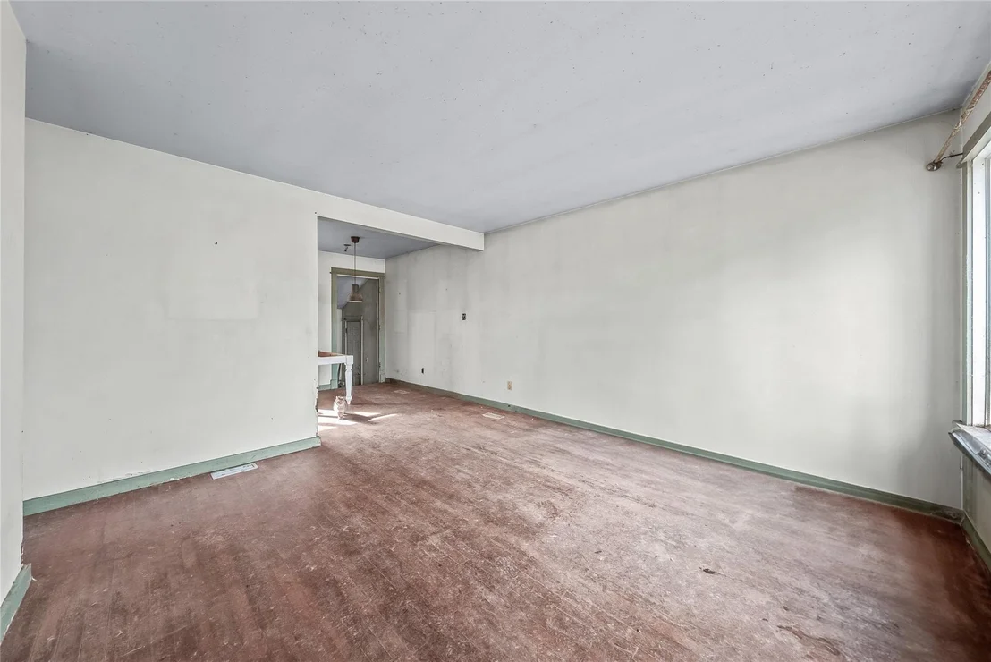 Photo of 36 Pace Avenue