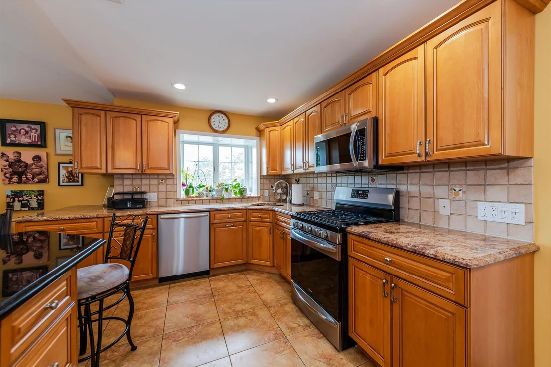 Photo of 3275 Bay Front Drive