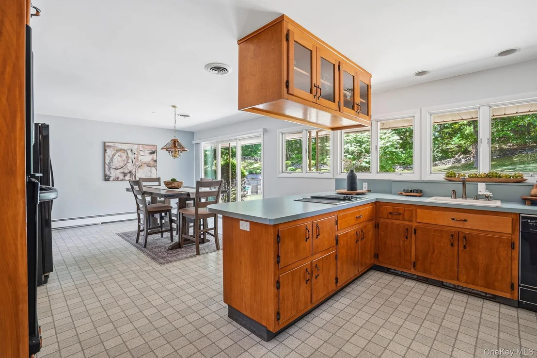 Photo of 21 Vail Road