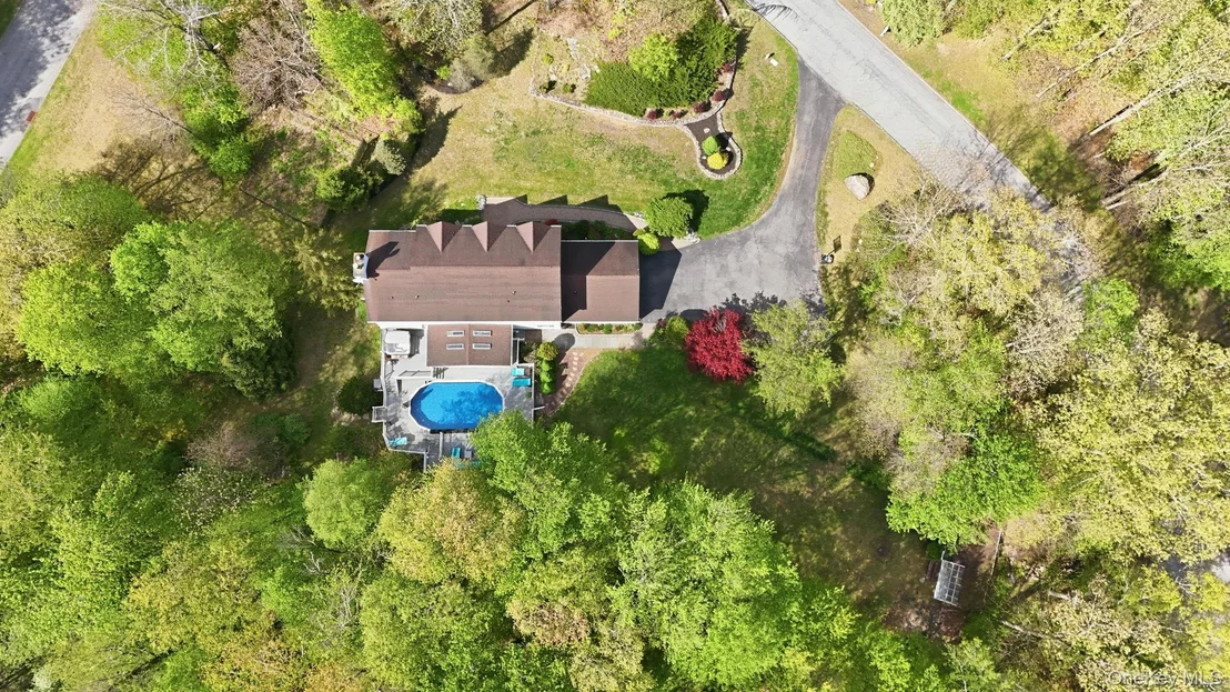 Photo of 28 Sassinoro Drive