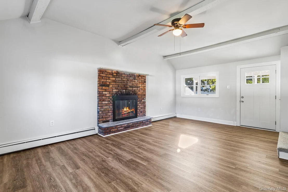 Photo of 10 Sunset Drive