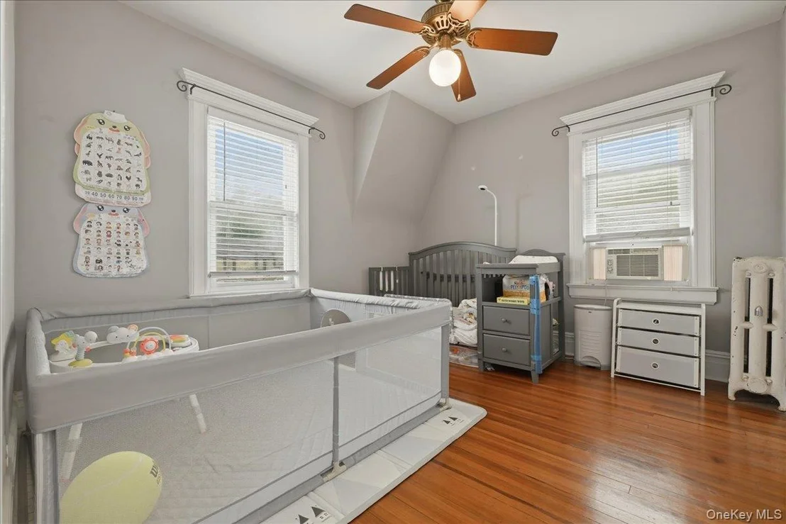 Photo of 991 Cottage Place