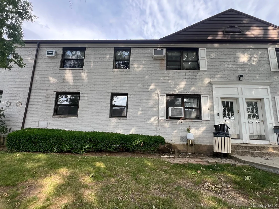 Photo of Unit A at 13604 68TH DRIVE