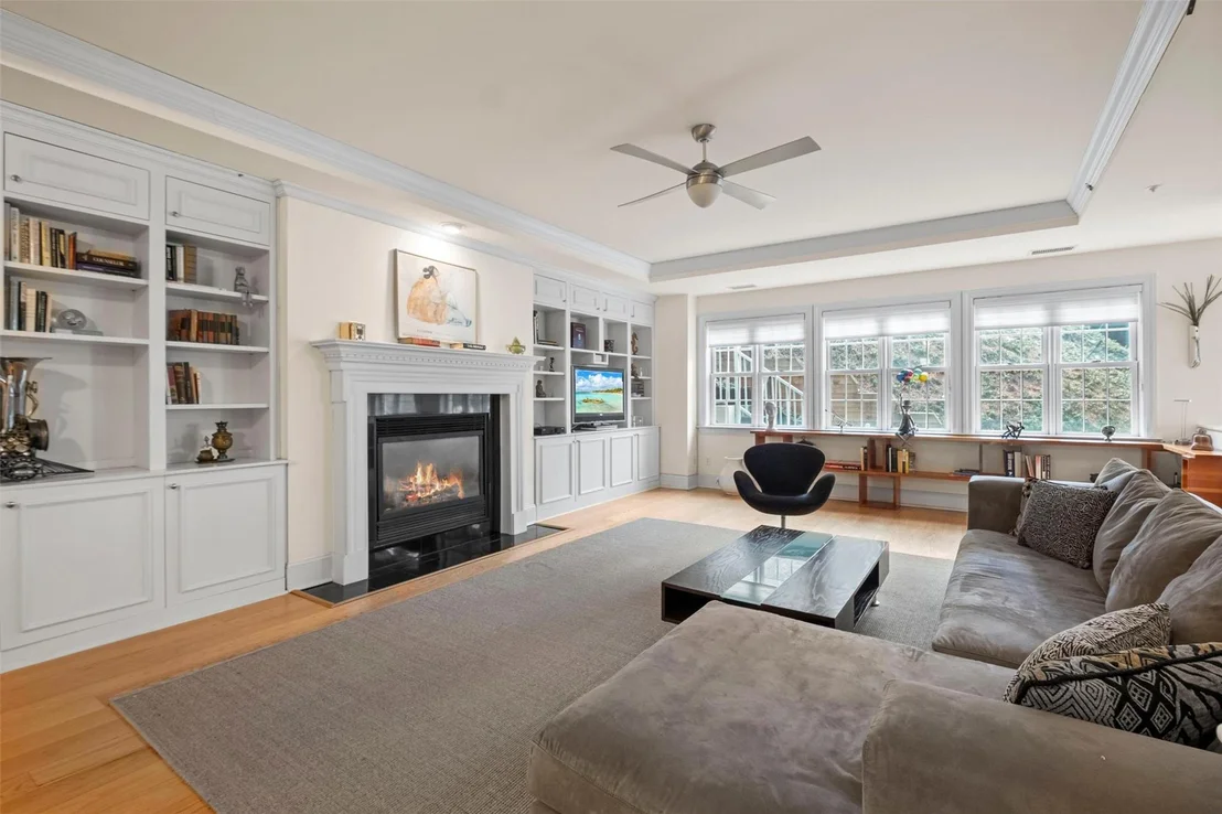 Photo of Unit 6 at 6 Highview Circle
