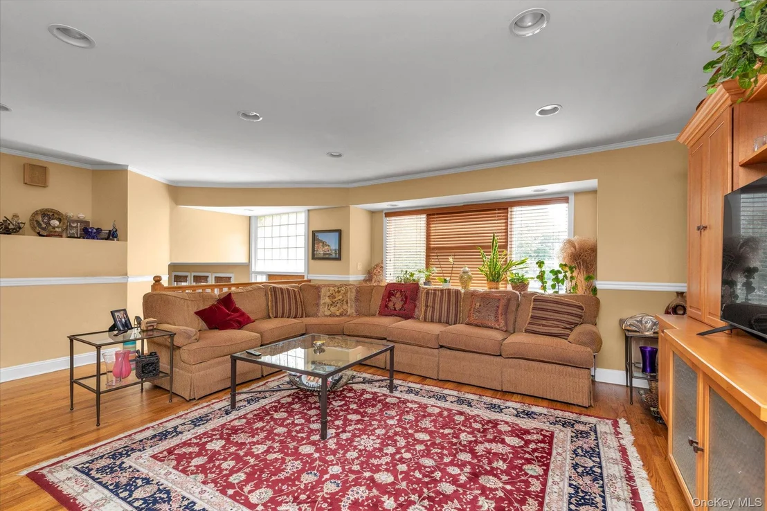 Photo of 3375 Fairway Road