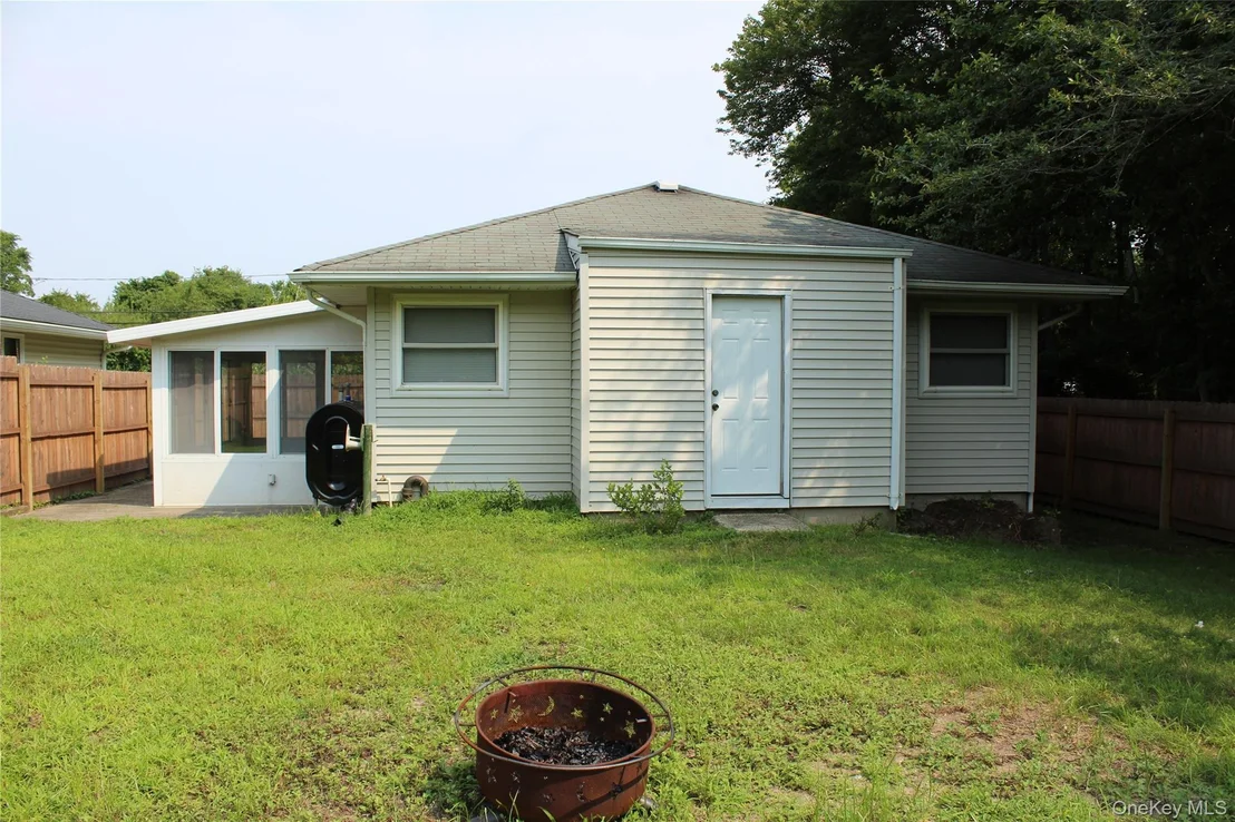 Photo of 92 Lombardy Drive