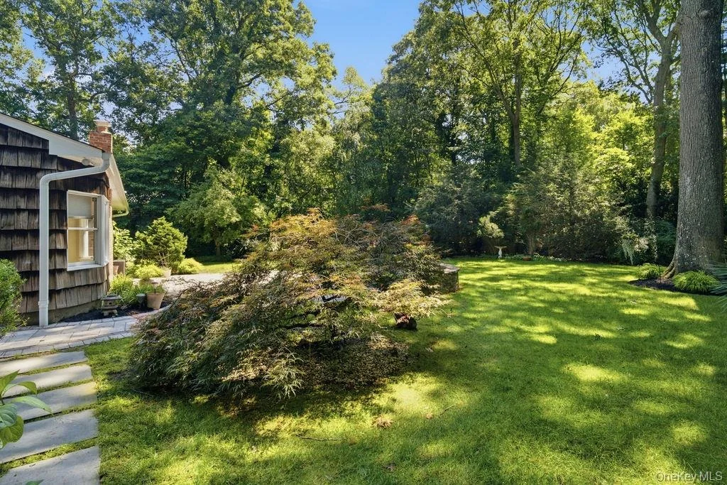 Photo of 20 Oak Tree Drive