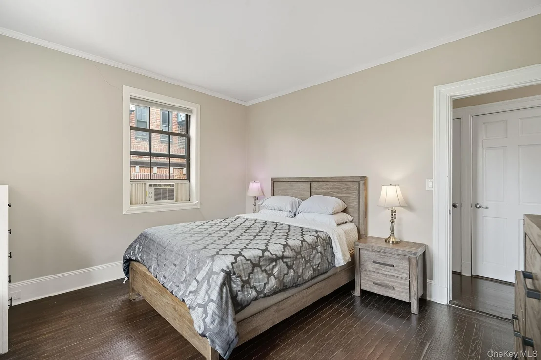 Photo of Unit 5A at 830 Bronx River Road