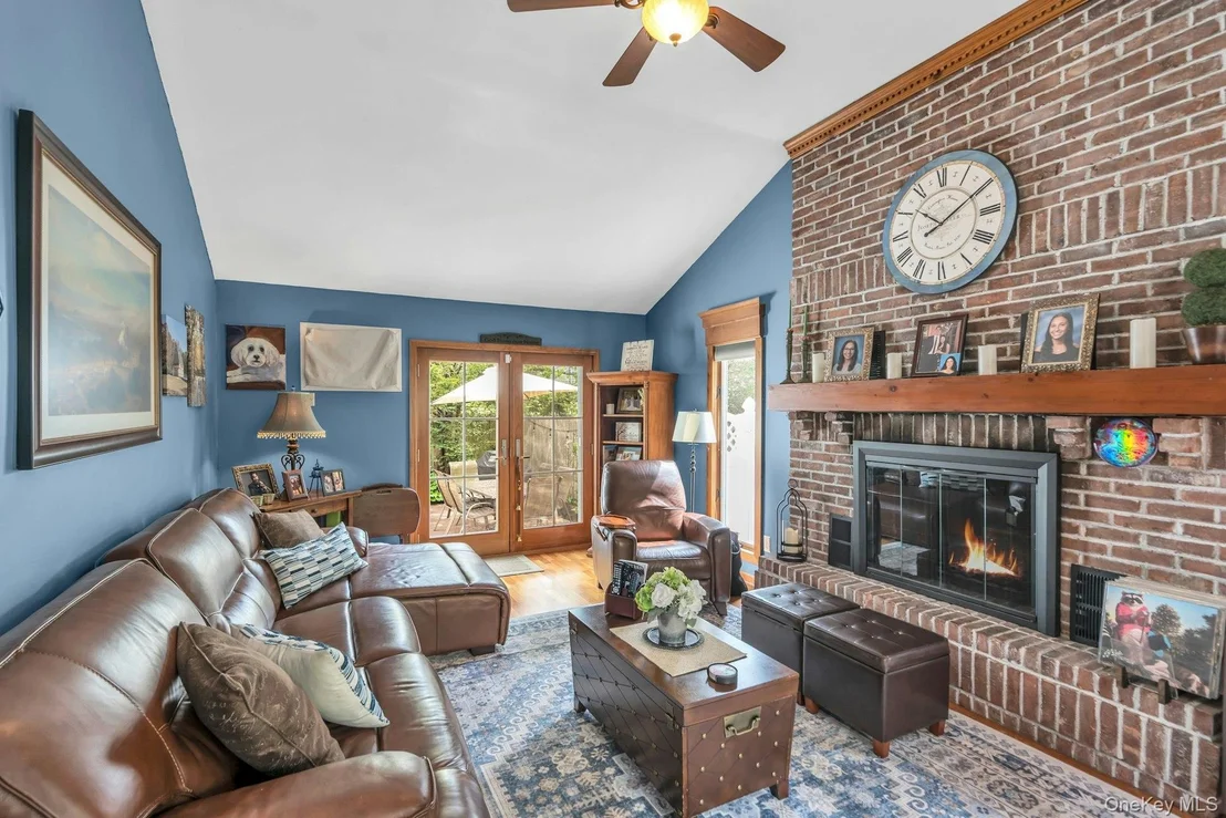 Photo of 303 Timberpoint Road