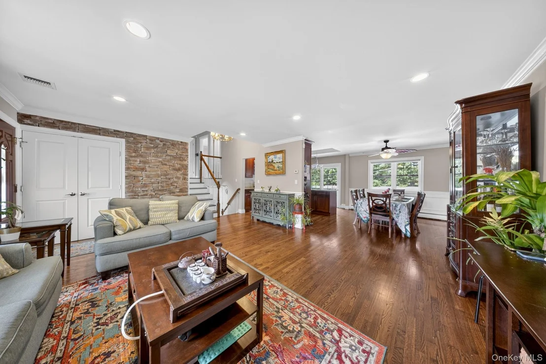 Photo of 6 Holly Lane