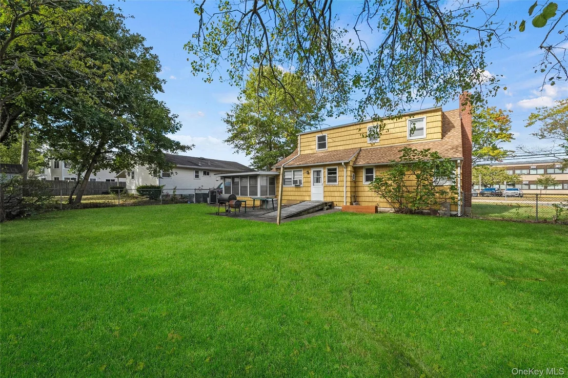 Photo of 32 Phelps Lane
