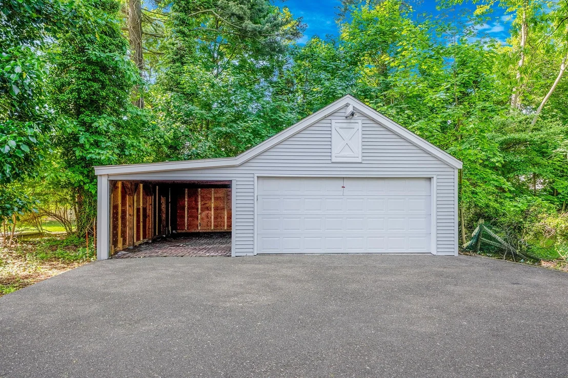 Photo of 10 Clearbrook Drive