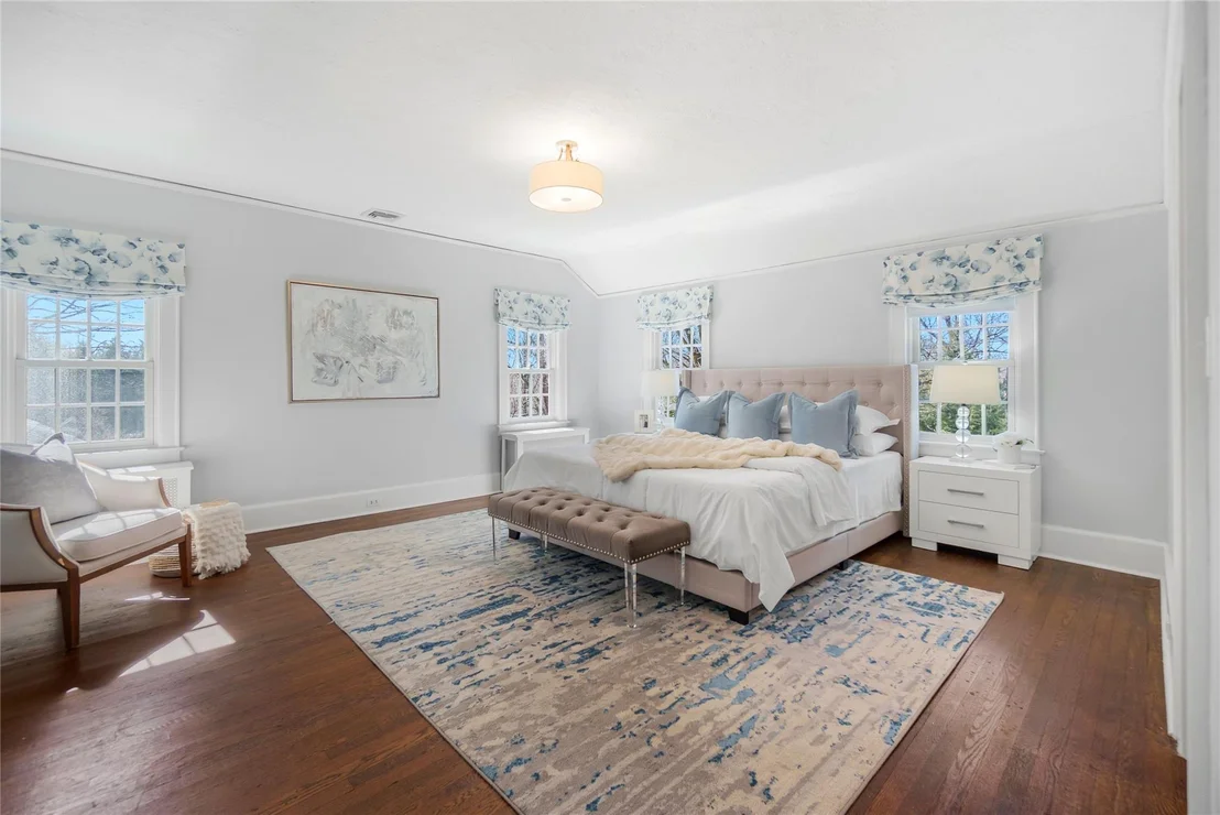 Photo of 10 Whippoorwill Road