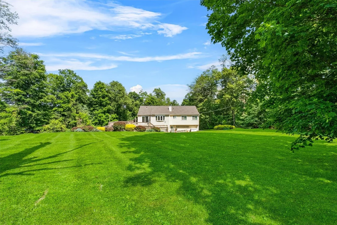 Photo of 10 BlueJay Place
