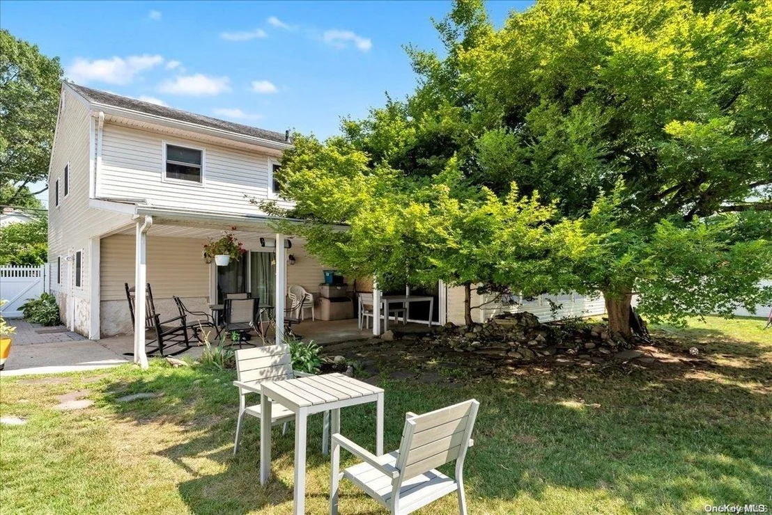 Photo of 67 Farmers Avenue