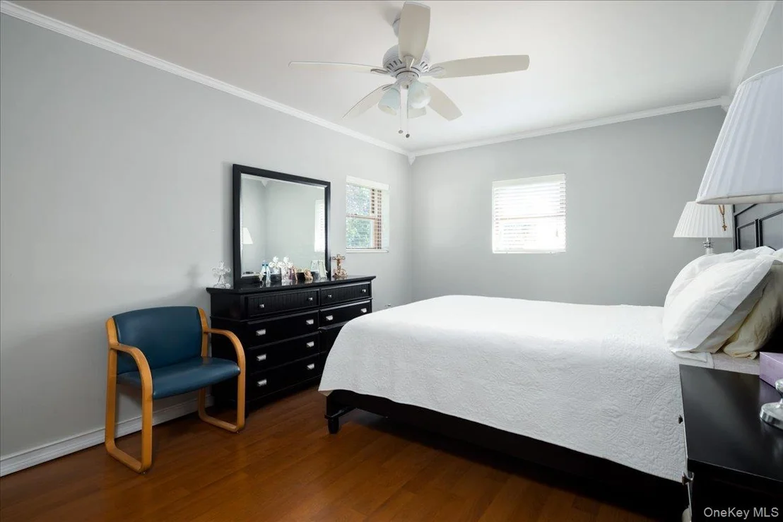 Photo of 242 Seidman Place