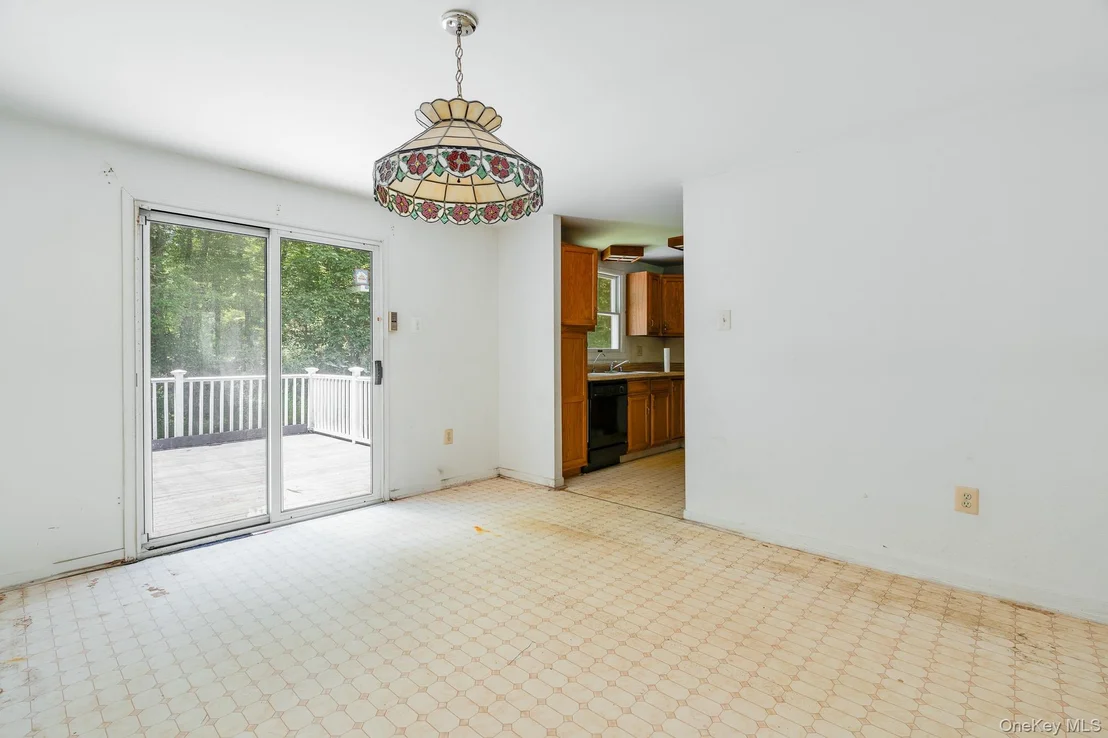 Photo of 16 Riverside Drive