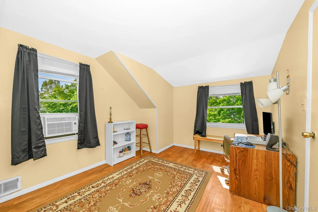 Photo of 214 Root Avenue