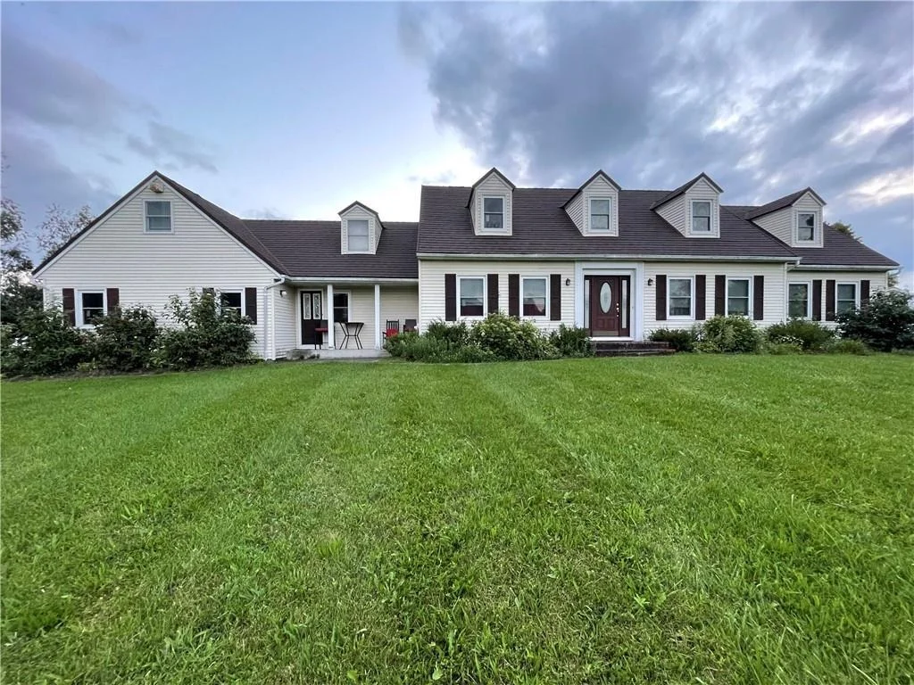 Photo of 142 Laroe Road
