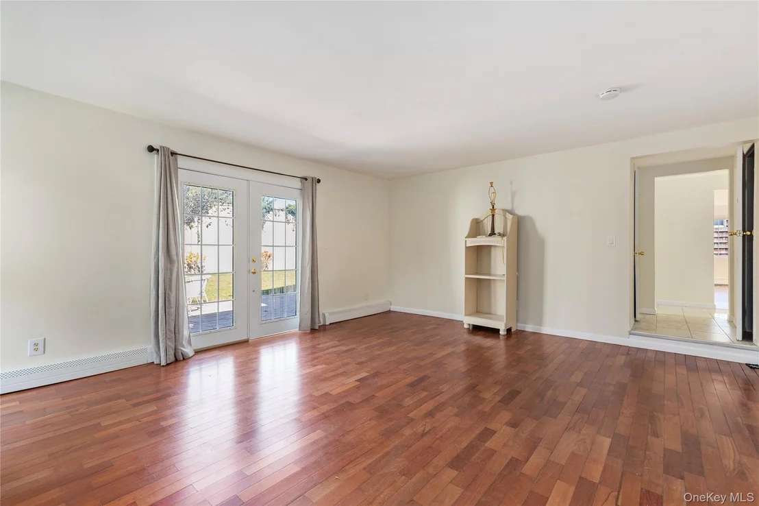 Photo of 44 Apple Tree Drive
