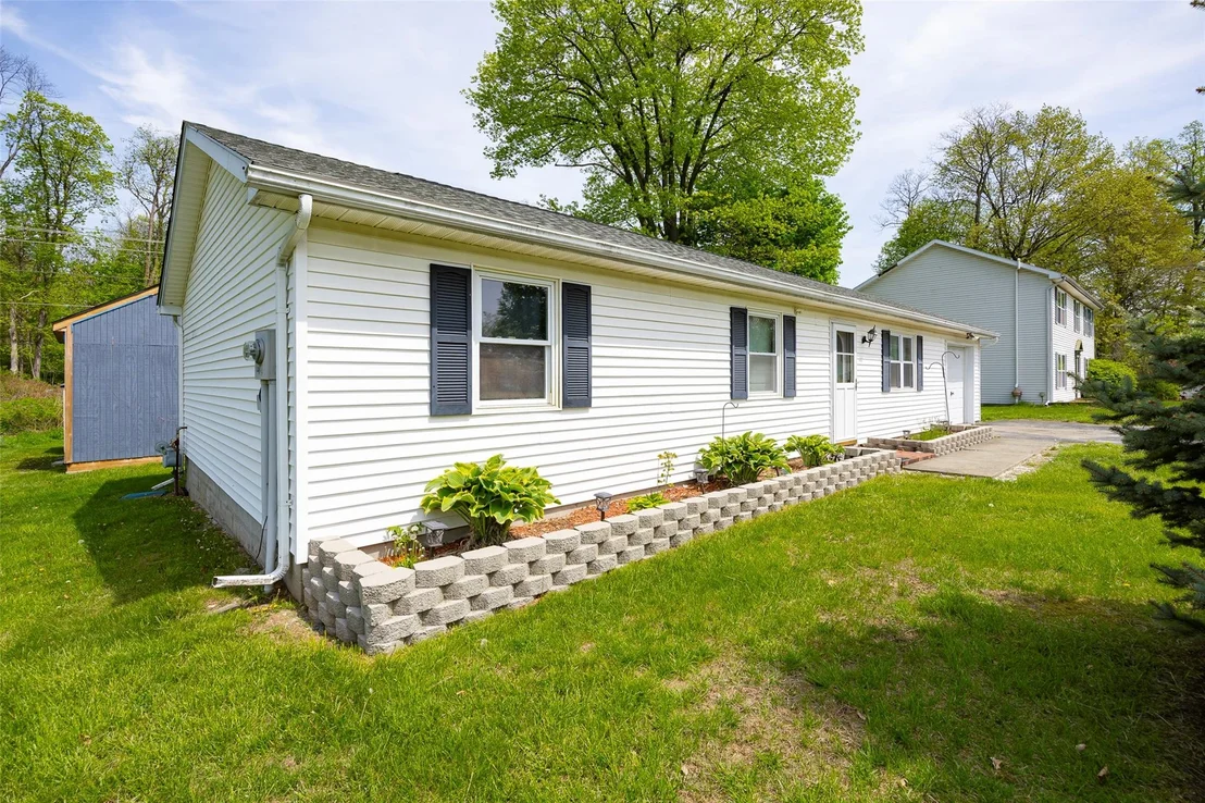 Photo of 21 Hawk Lane