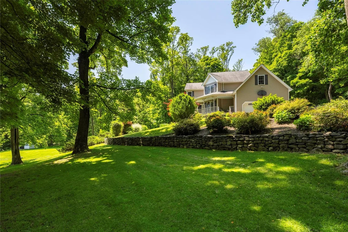 Photo of 41 Mountain Brook Drive