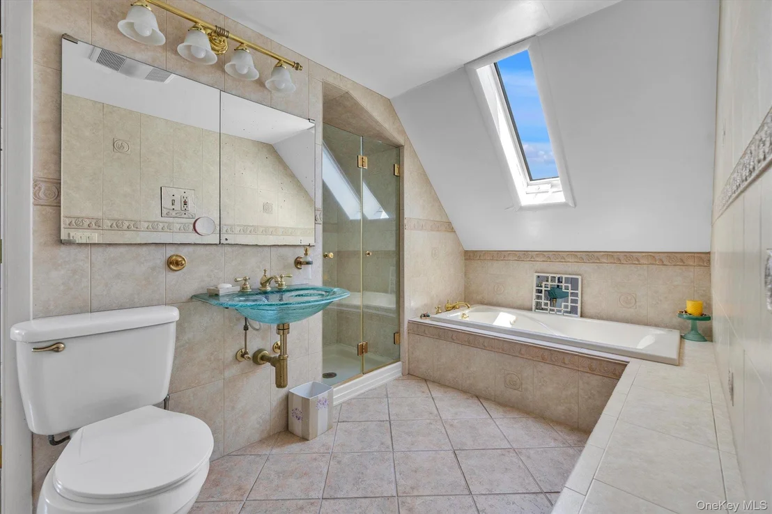 Photo of 52 Bayview Avenue