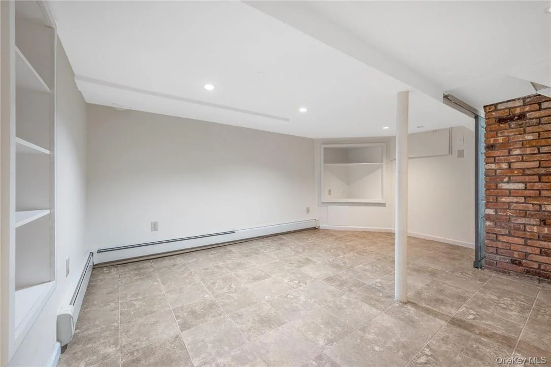 Photo of Unit D at 178D Edgewater Park
