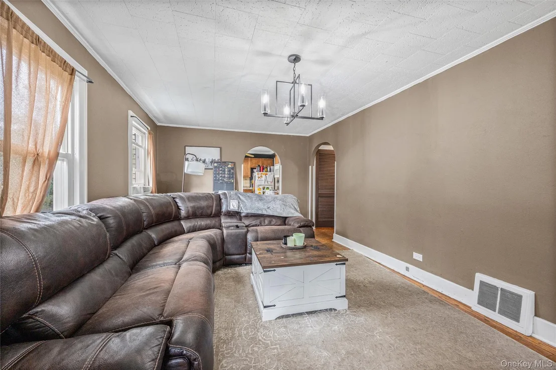 Photo of 373 Oak Street