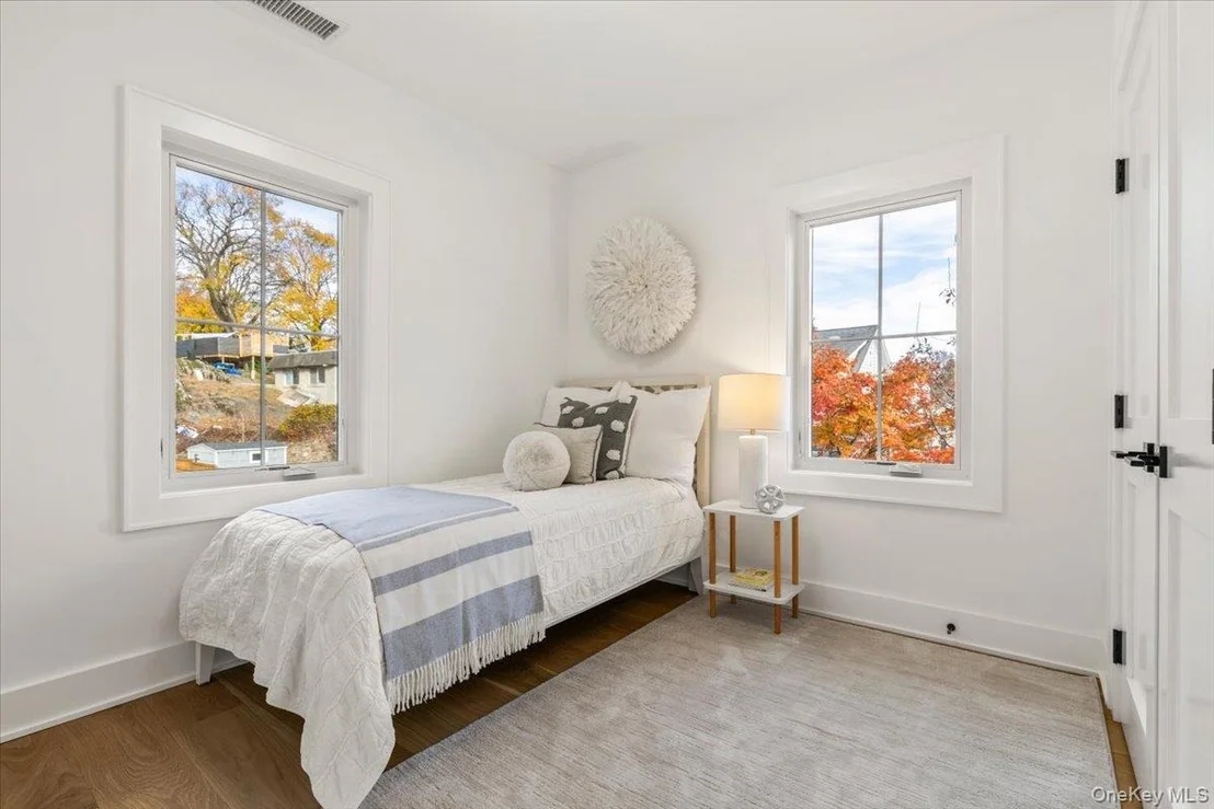 Photo of 60 Grapal Street