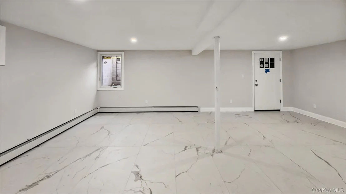 Photo of 138 Windsor Parkway