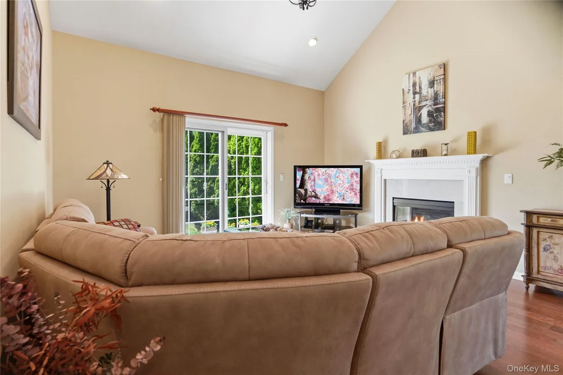 Photo of 51 Eagle Circle