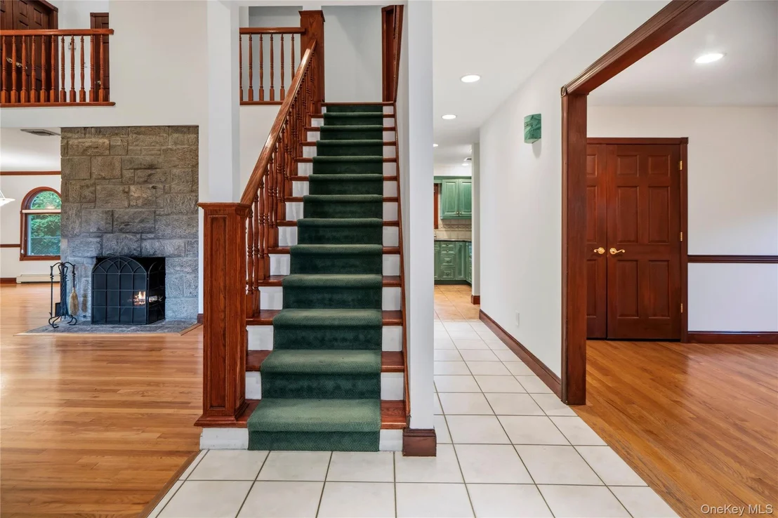 Photo of 565 Mohawk Road