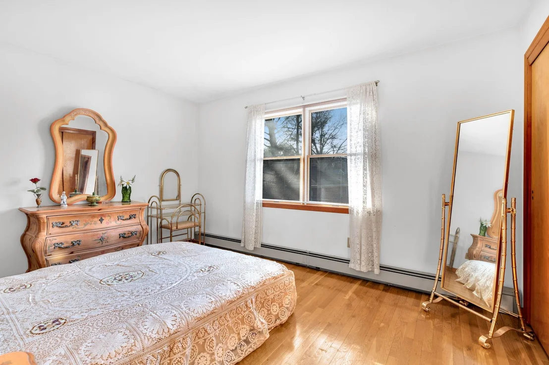 Photo of 187 Minerva Drive