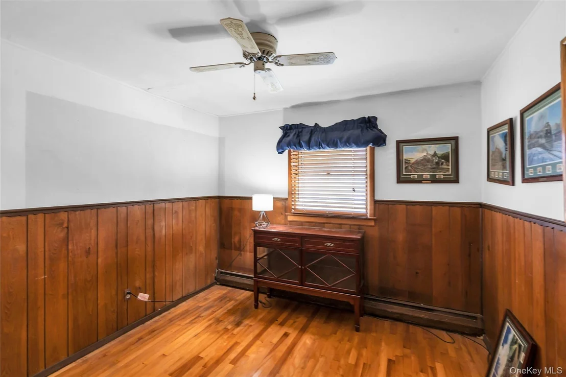 Photo of 4 Crabapple Lane