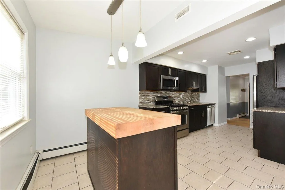 Photo of 20 Dumond Place