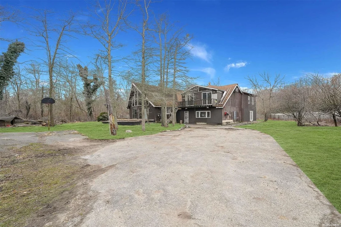 Photo of 32 Deer Path Road