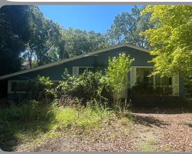 Photo of 51 Shore Road