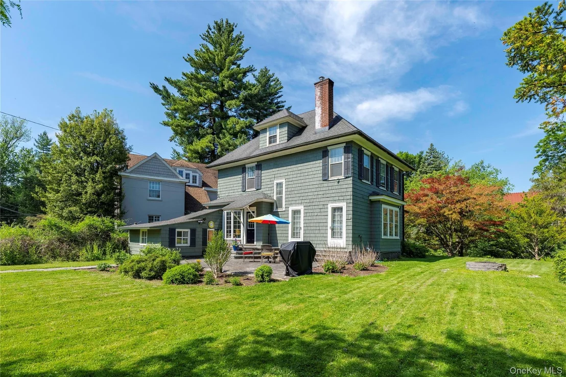 Photo of 21 Barnard Avenue