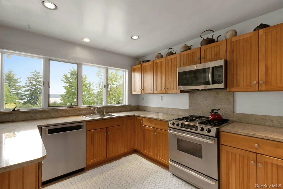 Photo of 32 Laveta Place