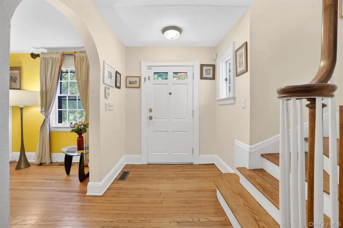 Photo of 77 Edgemont Road