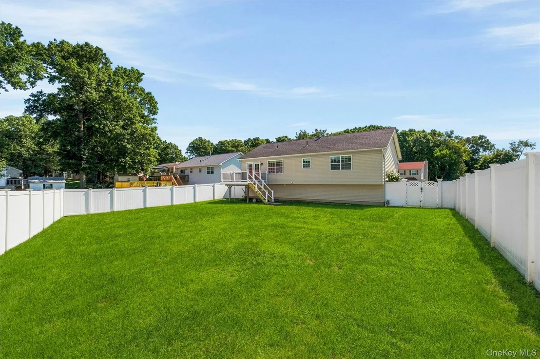 Photo of 17 Princeton Drive