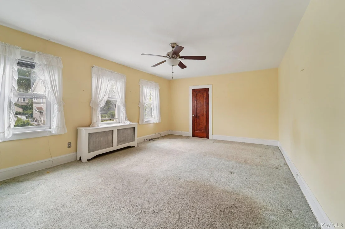 Photo of 115 Morsemere Avenue