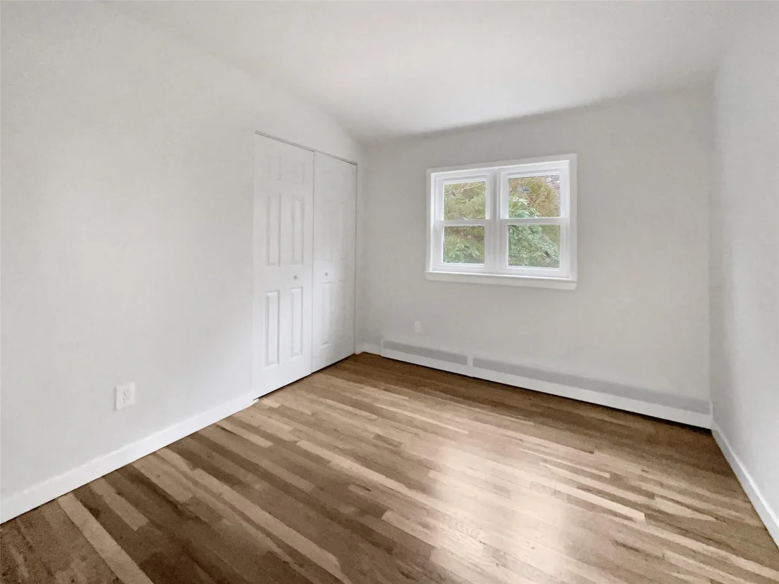 Photo of 23 Halliday