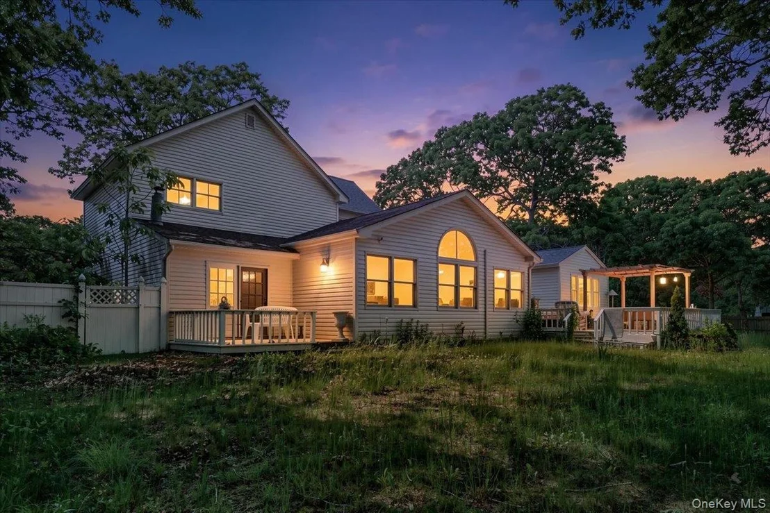 Photo of 391 Orchid Drive