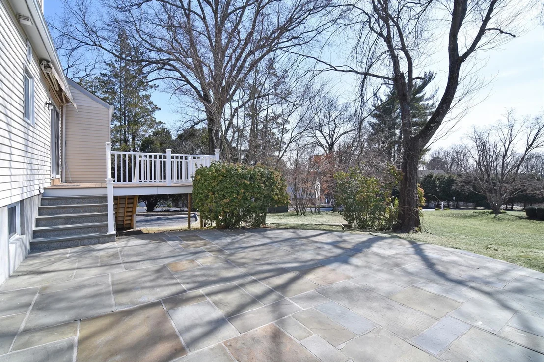 Photo of 24 Lochland Road